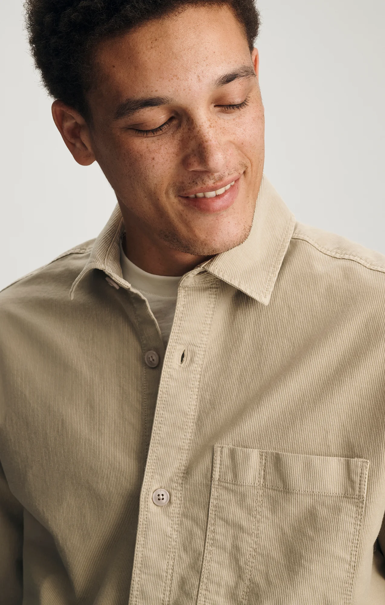 ONE POCKET OVERSHIRT IN FEATHER GRAY - Image 3