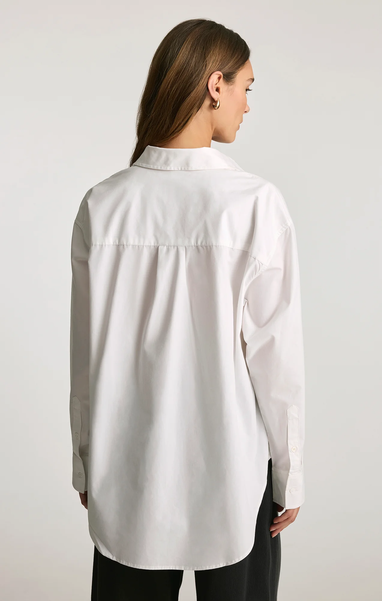 OVERSIZED BUTTON-UP SHIRT IN WHITE - Image 3