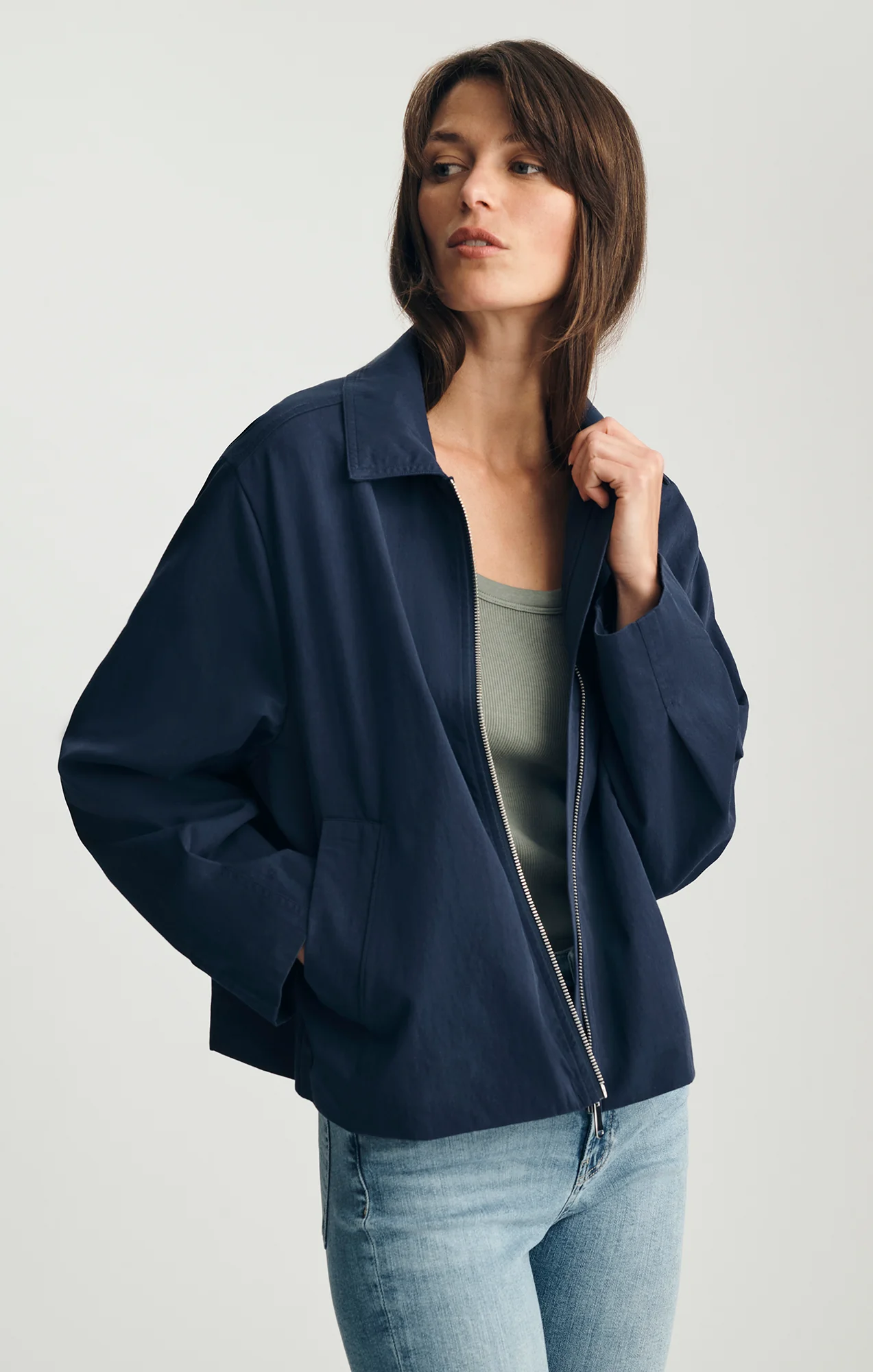 OVERSIZED ZIP JACKET IN BLACK IRIS