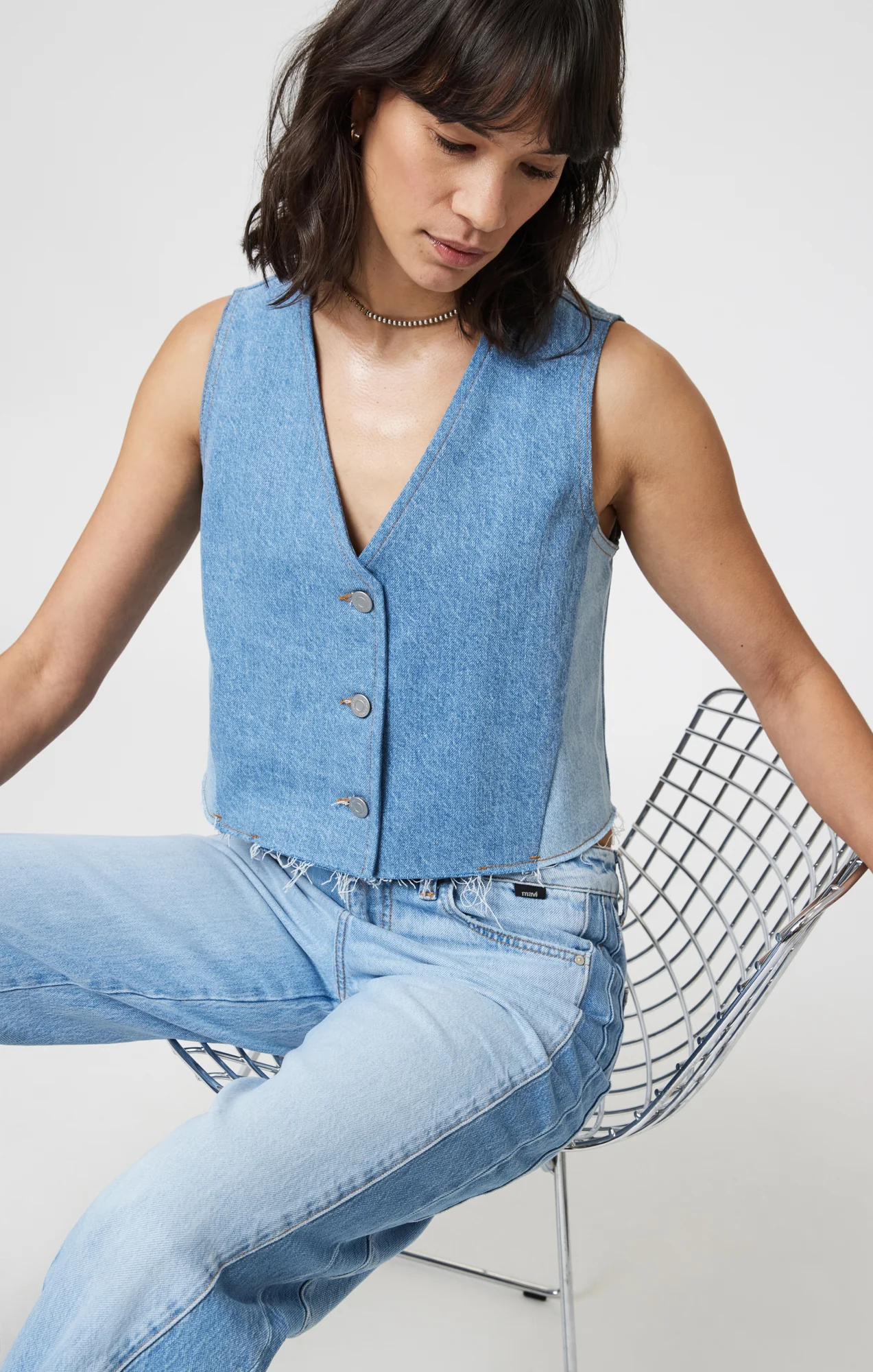 PEONY VEST IN BLOCKING DENIM - Image 6