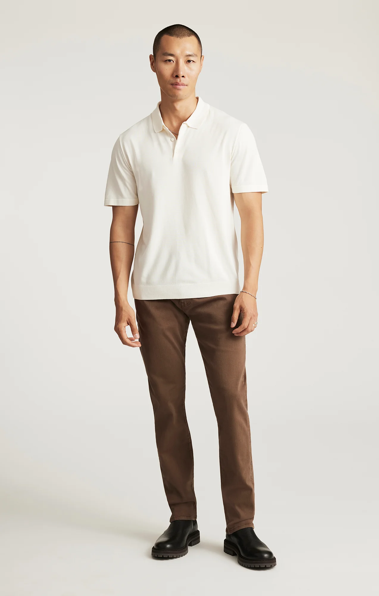 EDITION SHORT SLEEVE POLO SWEATER IN ANTIQUE WHITE - Image 4