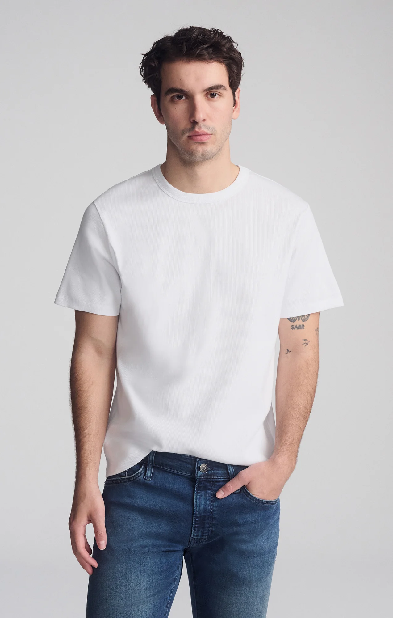 RIBBED SHORT SLEEVE CREW NECK T-SHIRT IN WHITE