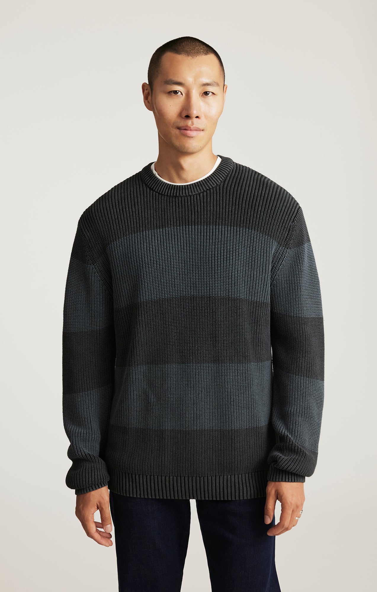 CREW NECK SWEATER IN RAVEN