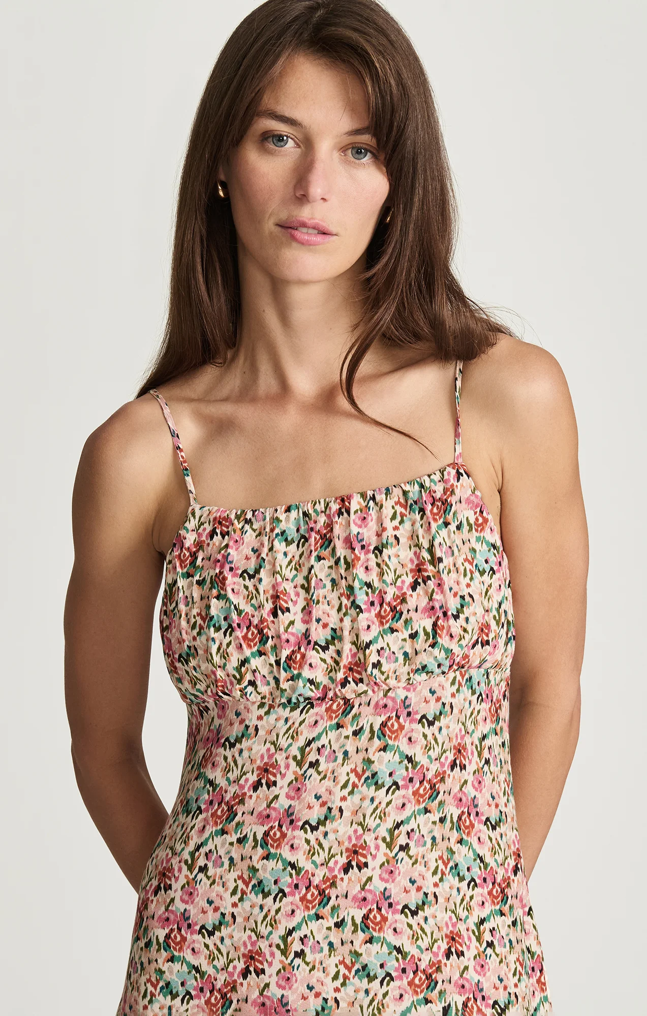 RUCHED MAXI DRESS IN FLOWER PRINT - Image 4