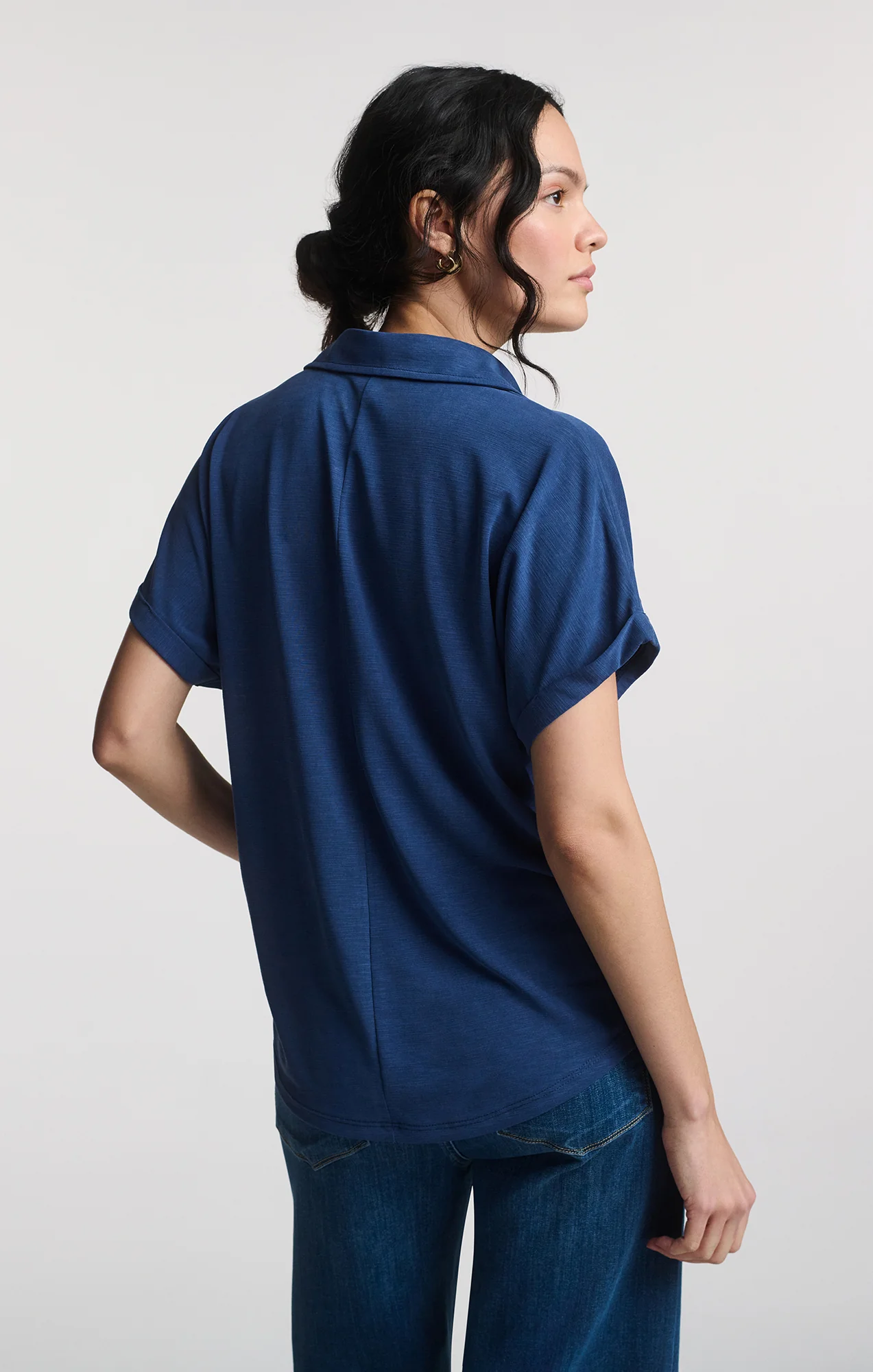 LUXE TOUCH TENCEL™ BUTTON-UP T-SHIRT IN MEDIEVAL BLUE - Image 6