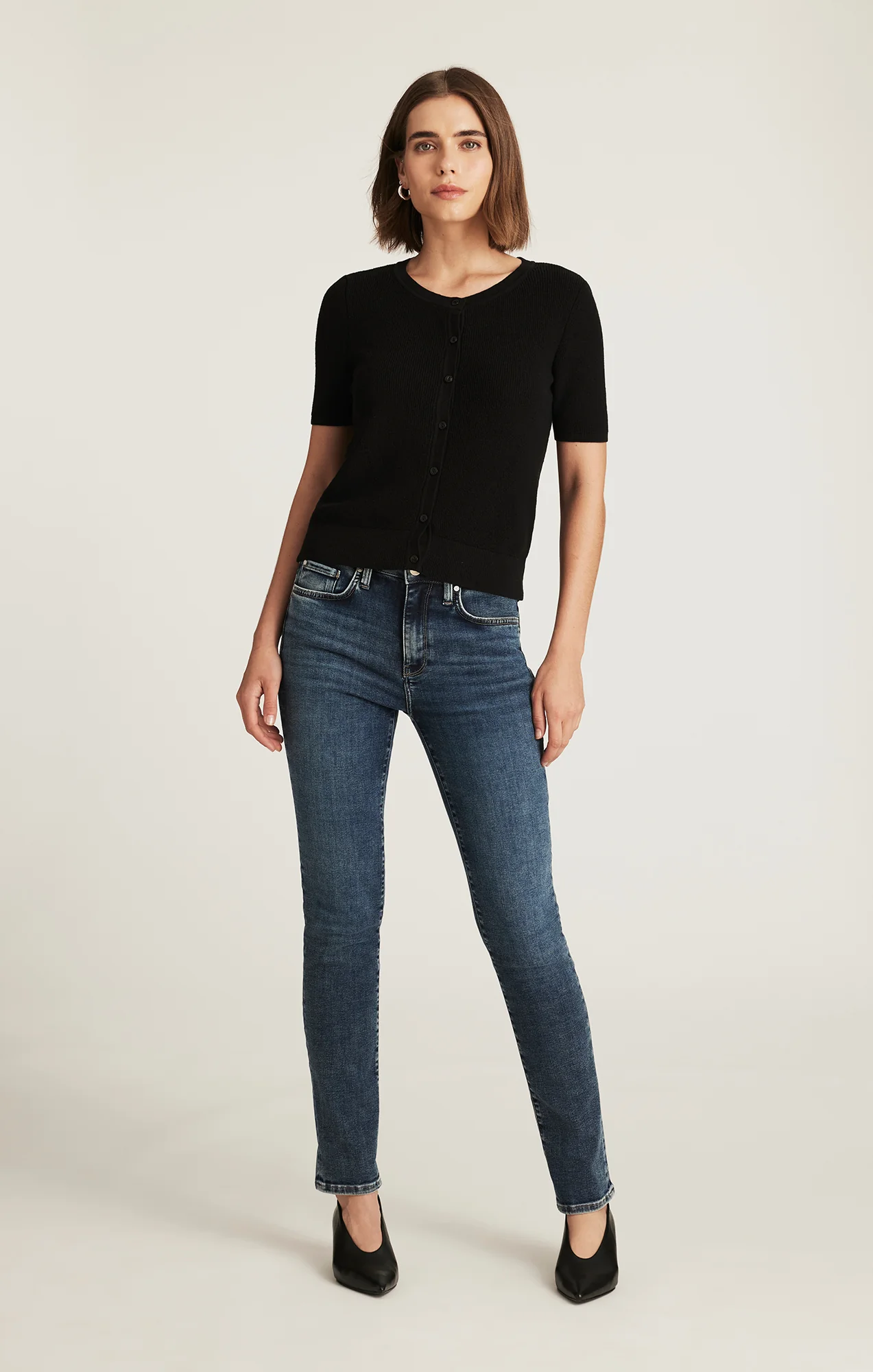 EDITION SHORT SLEEVE CARDIGAN IN BLACK - Image 5