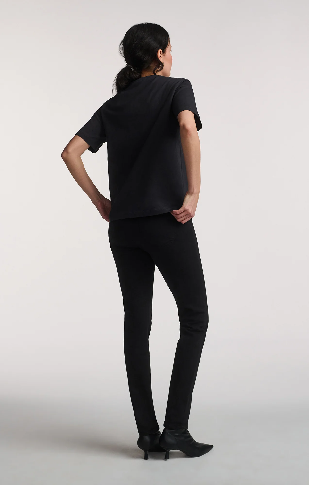 SHORT SLEEVE CREW NECK T-SHIRT IN PHANTOM - Image 5