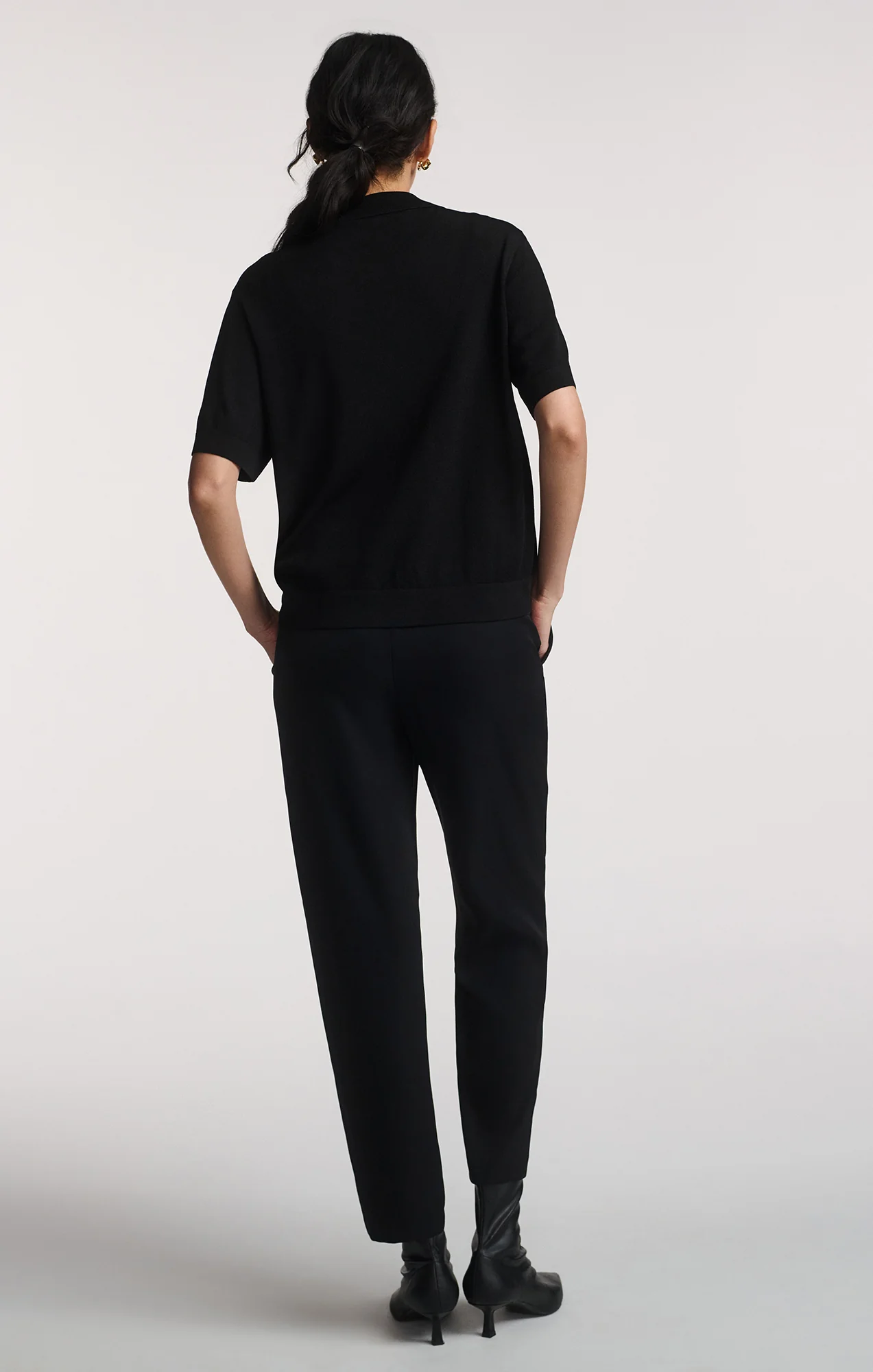 SHORT SLEEVE POLO CARDIGAN IN BLACK - Image 5