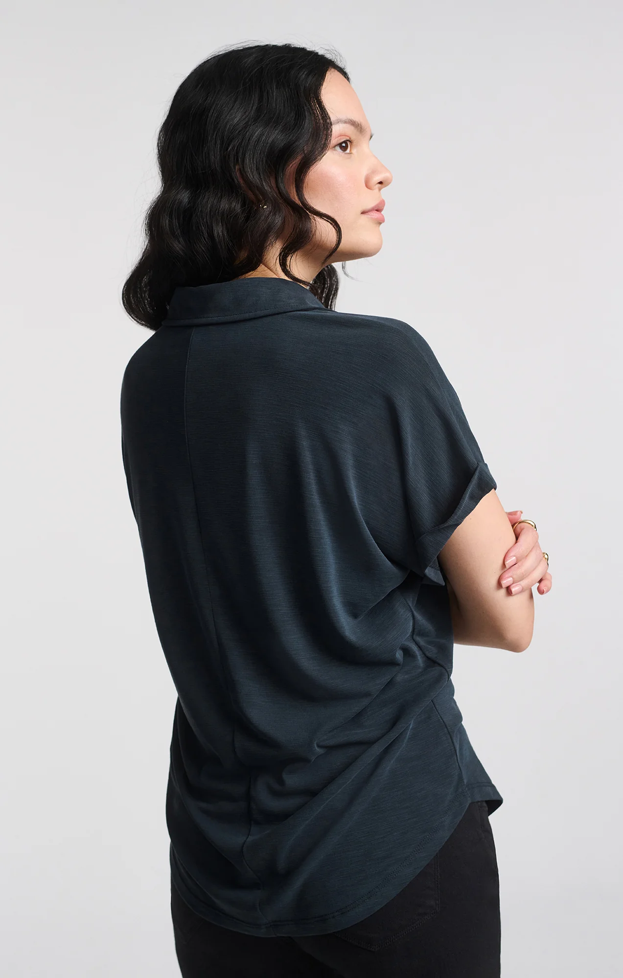 LUXE TOUCH TENCEL™ BUTTON-UP T-SHIRT IN BLACK - Image 7