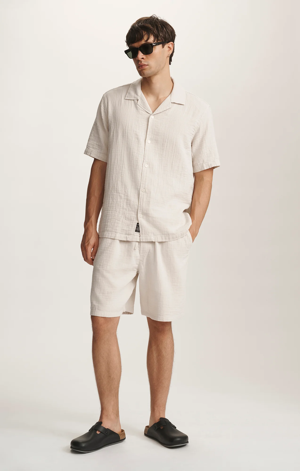 GAUZE SHORTS IN SILVER BIRCH