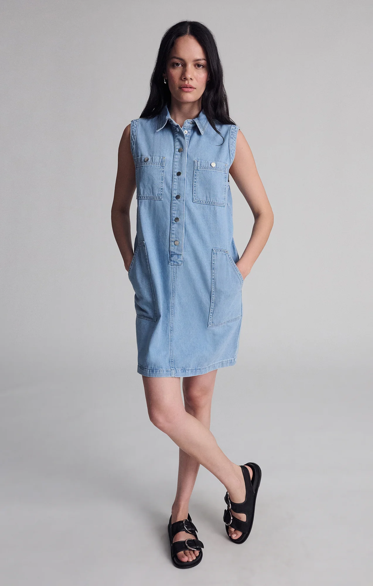 SIMLA POCKET DRESS IN LIGHT BLUE GOLD - Image 5