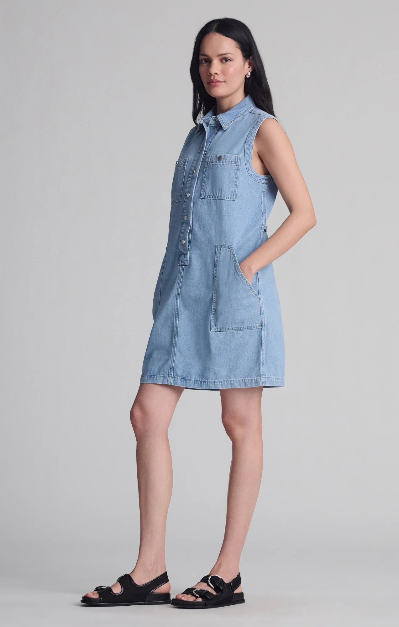 SIMLA POCKET DRESS IN LIGHT BLUE GOLD - Image 6