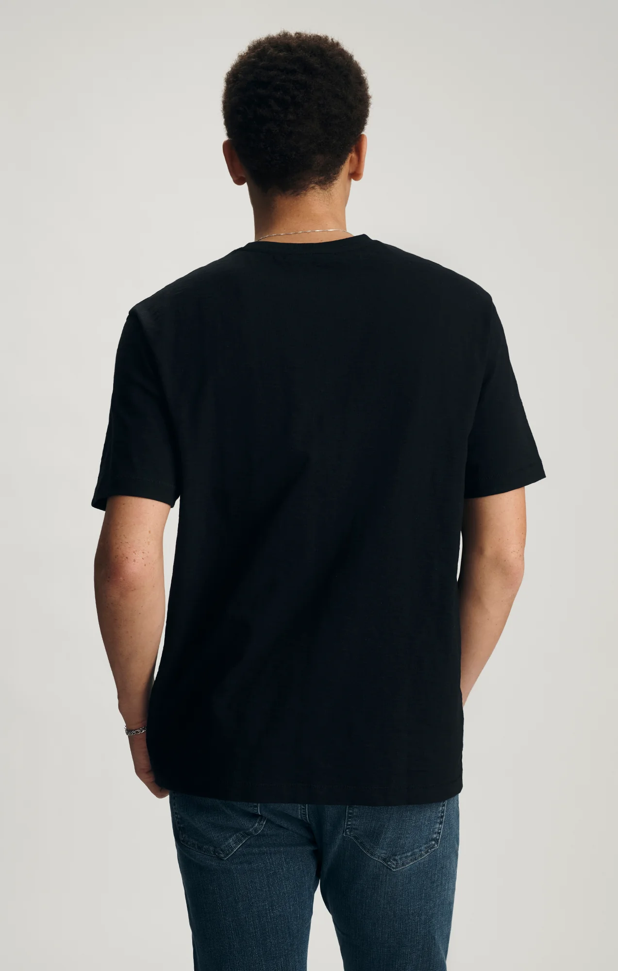 SLUB CREW NECK T-SHIRT IN BLACK - Image 2