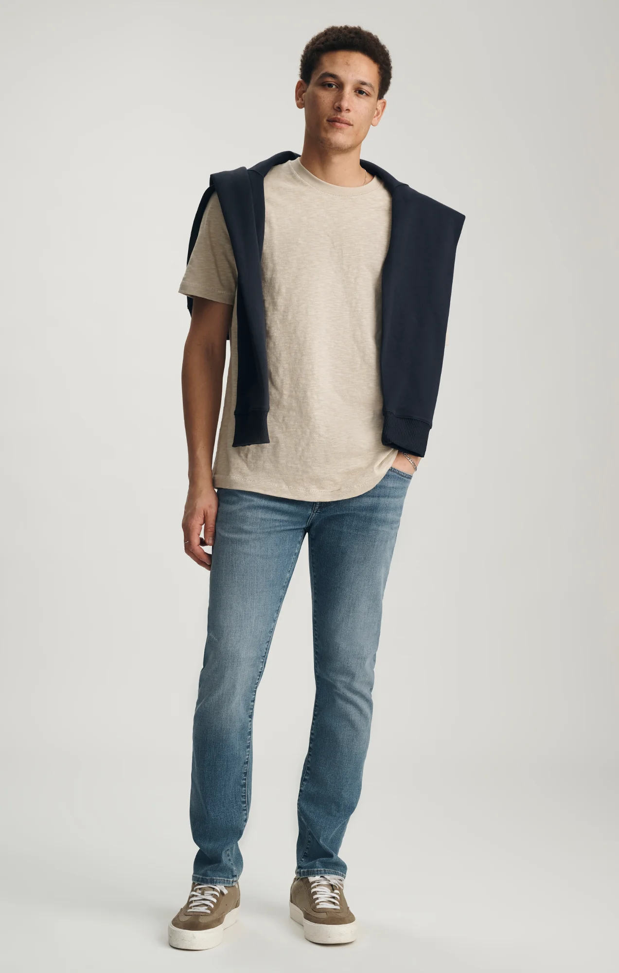 SLUB CREW NECK T-SHIRT IN FEATHER GRAY - Image 4