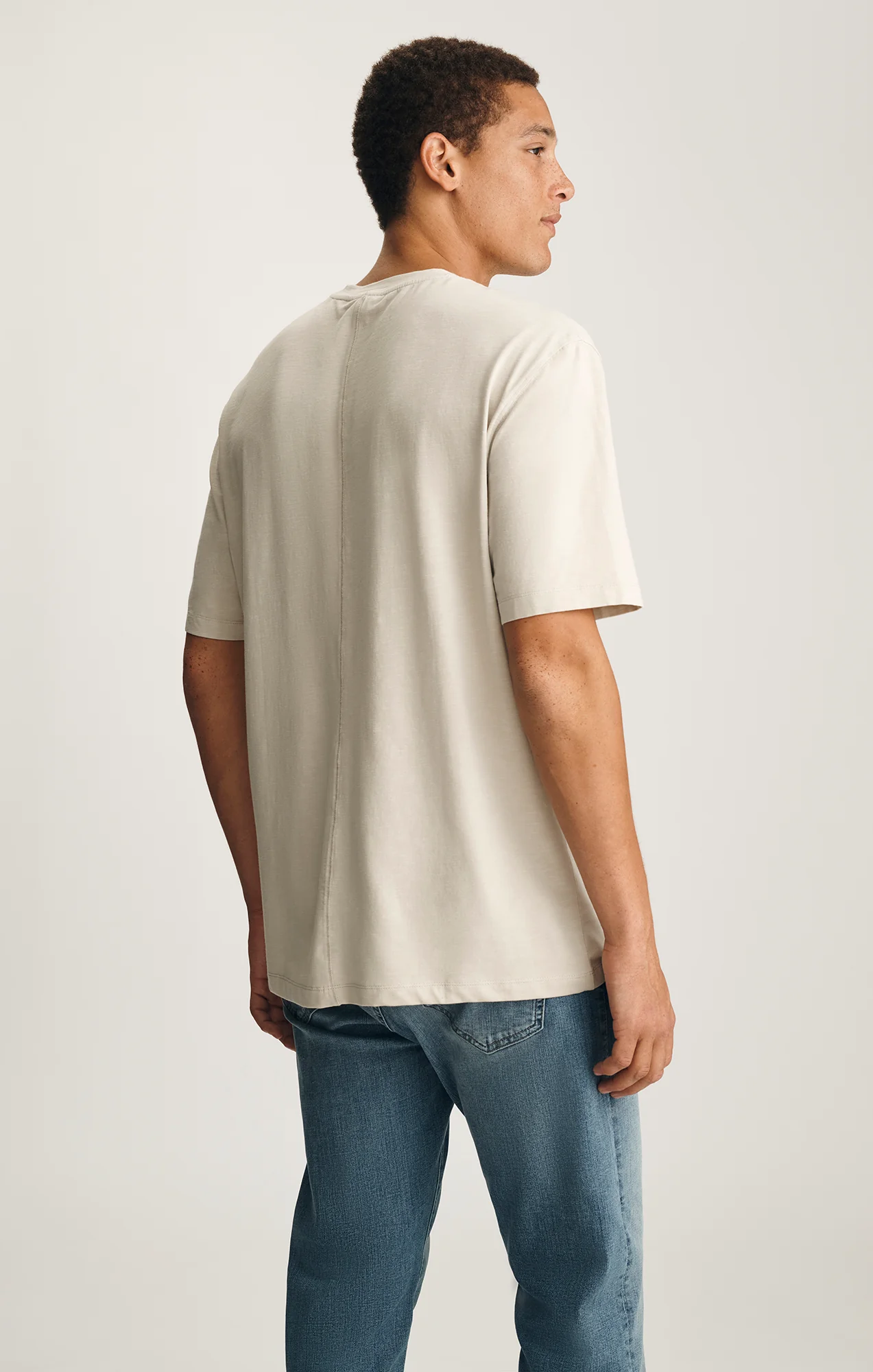 SLUB POCKET T-SHIRT IN PELICAN - Image 3