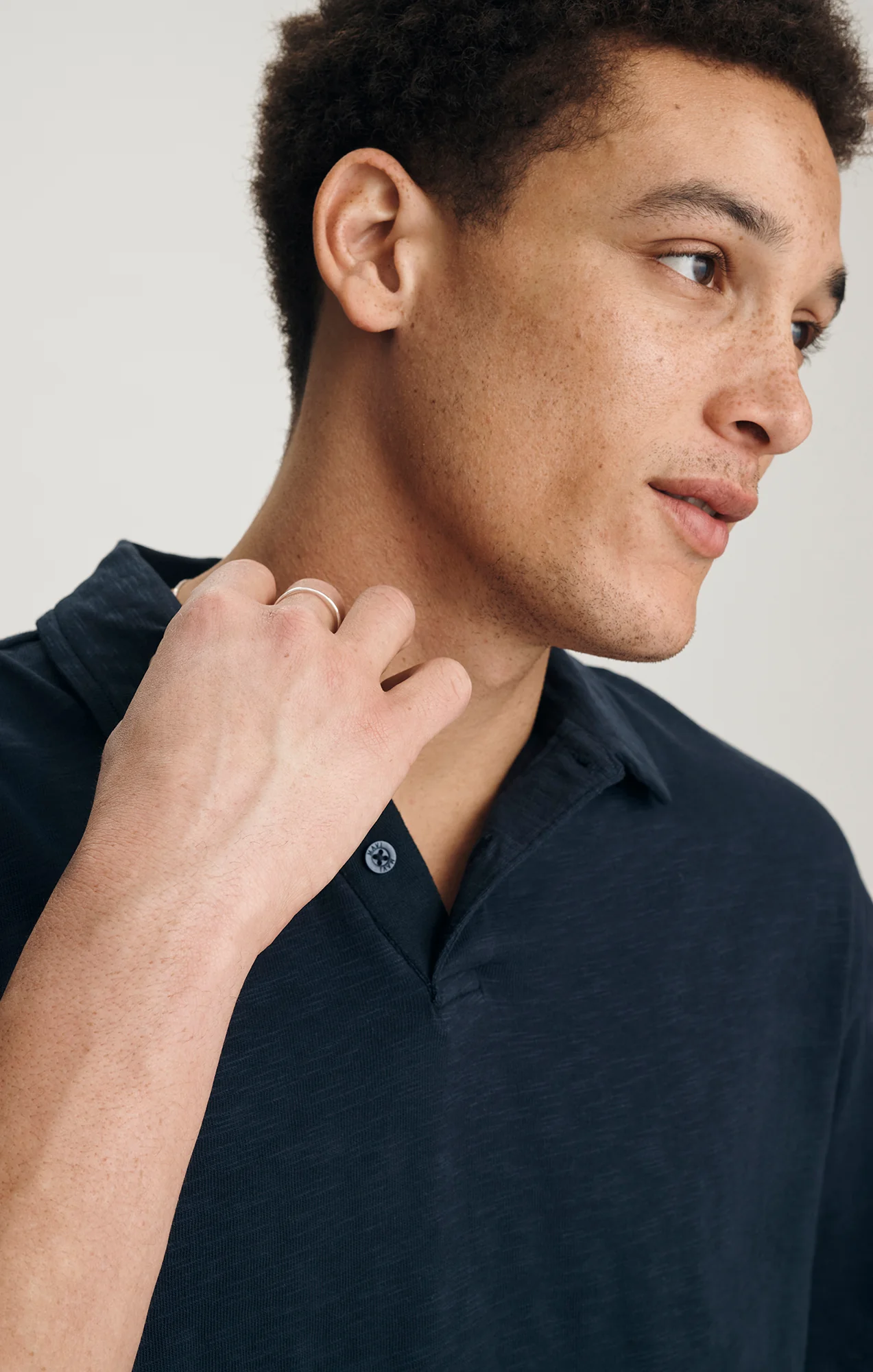 SLUB POLO T-SHIRT IN TOTAL ECLIPSE - Image 4