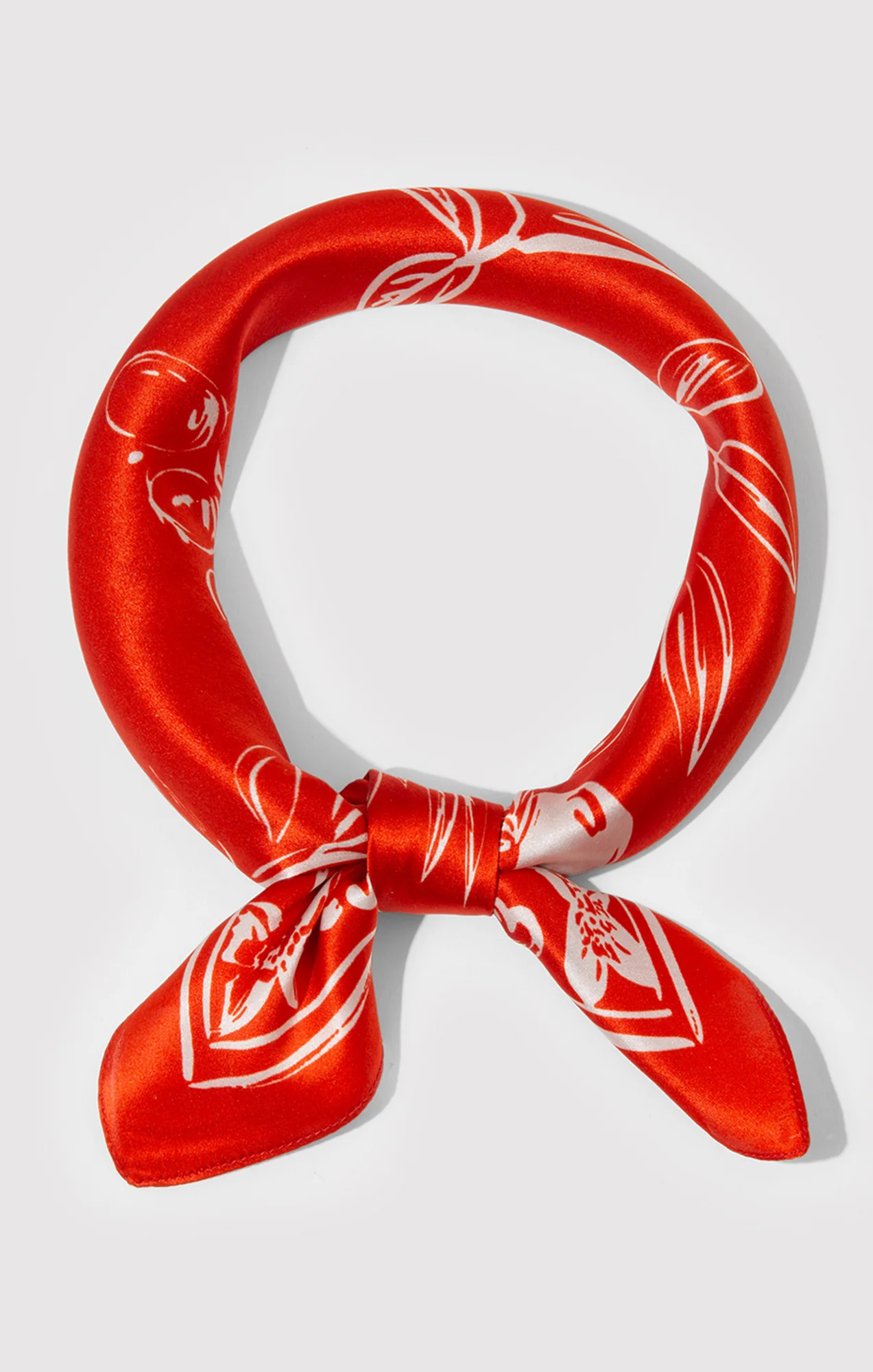SMALL SILK PICNIC BANDANA IN RED - Image 3