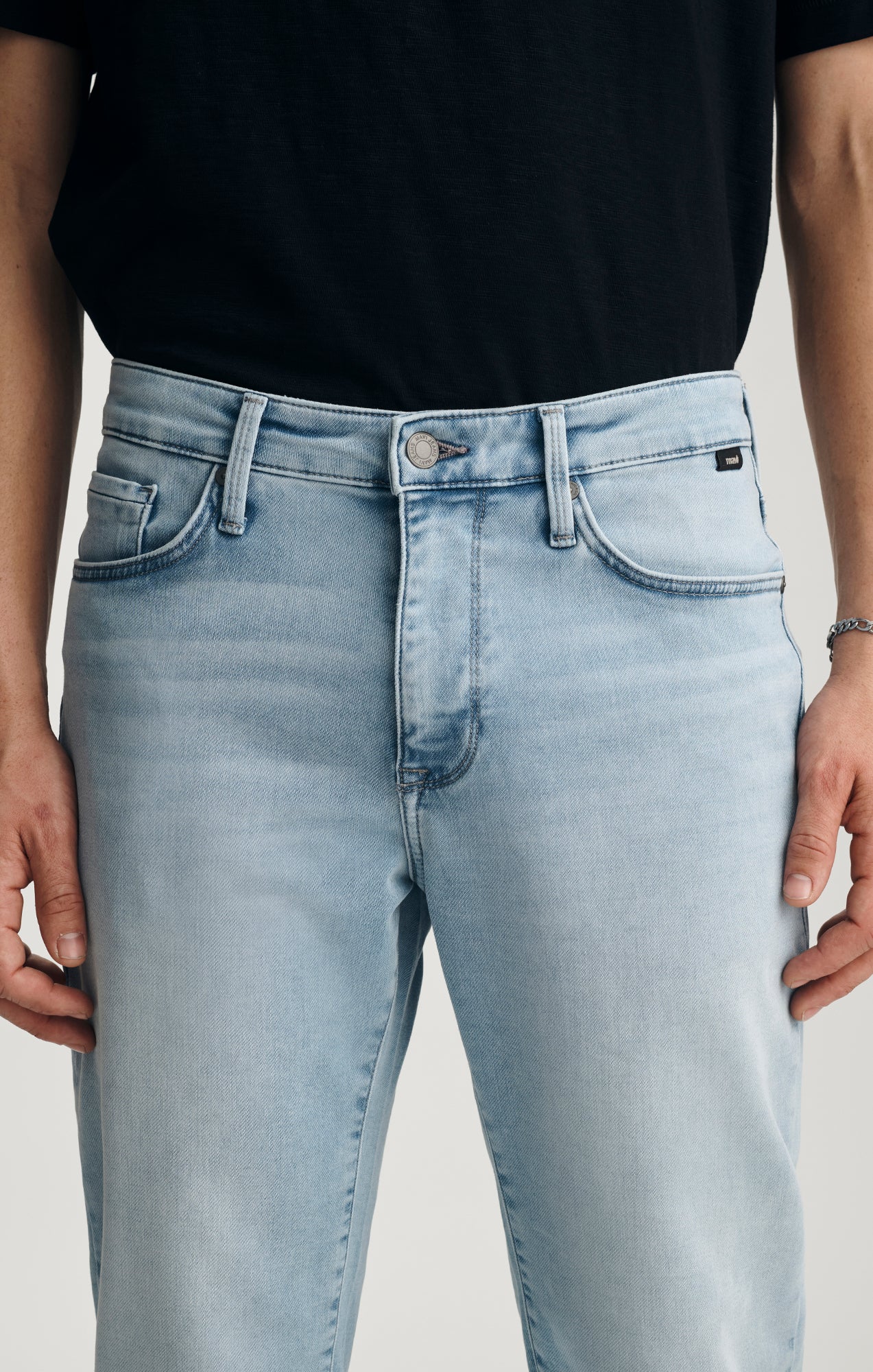 STEVE ATHLETIC FIT IN LIGHT BLUE EXPLORER - Image 6