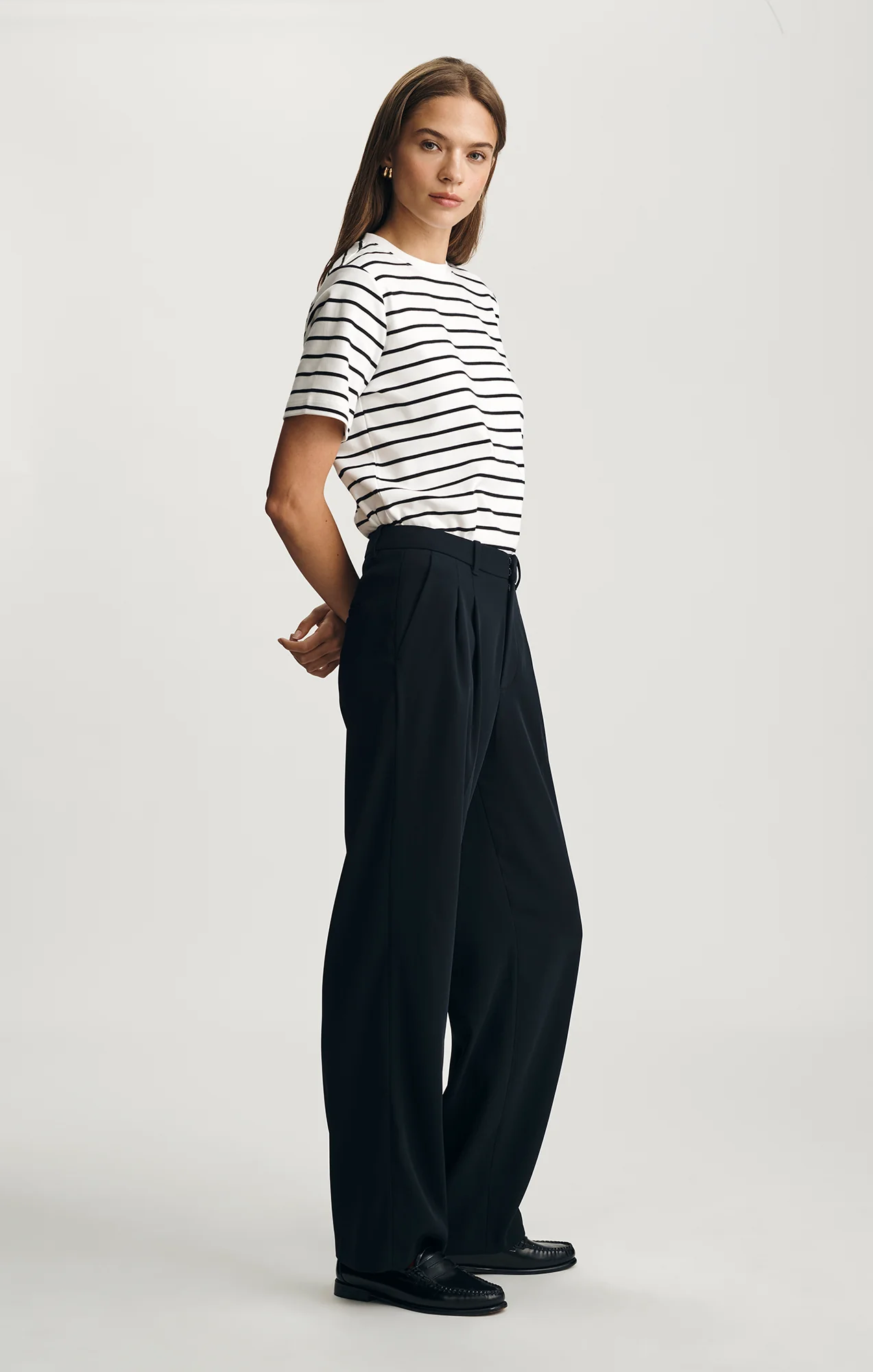 EDITION STRAIGHT LEG PANTS IN DARK NAVY - Image 2