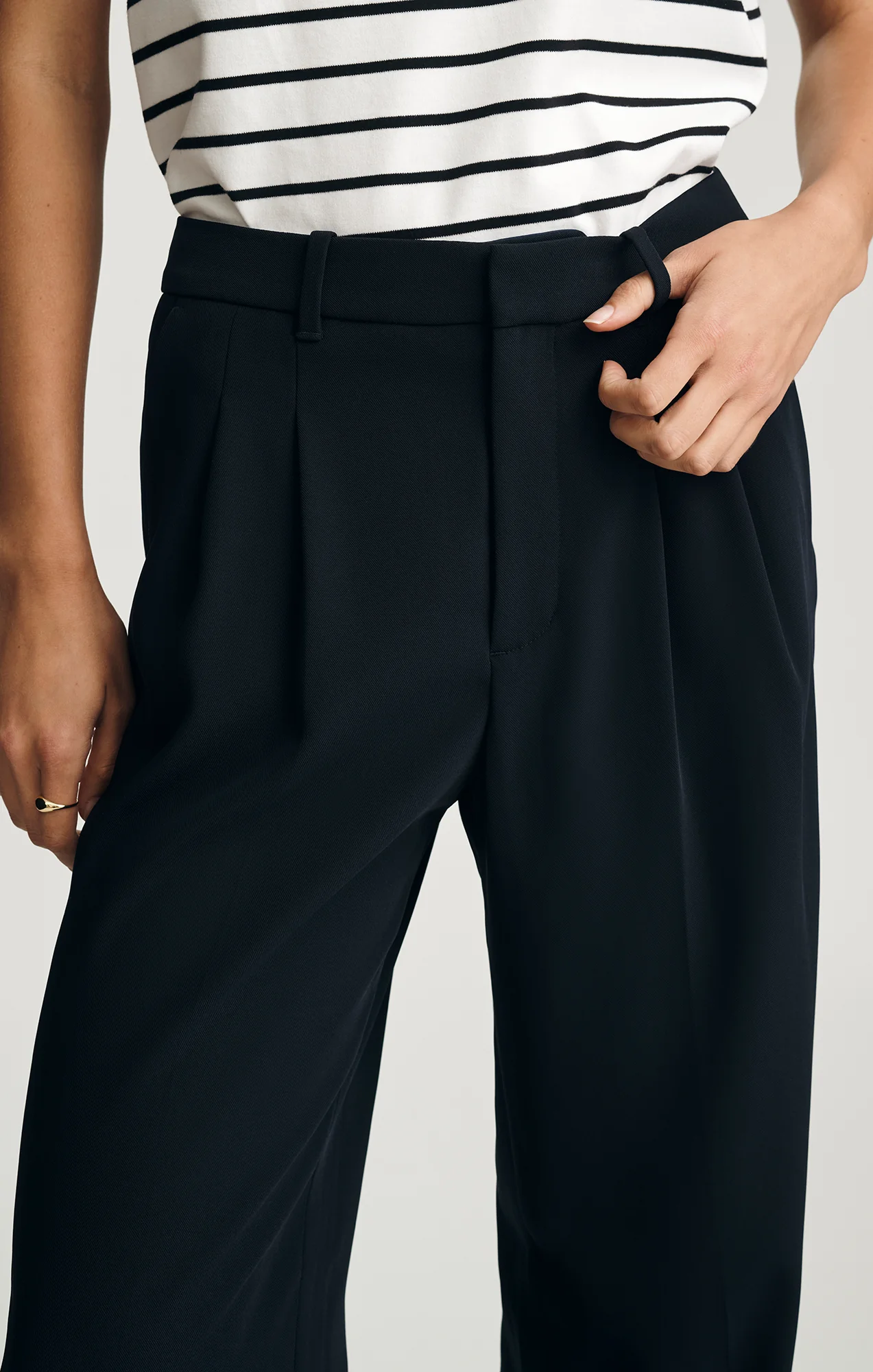 EDITION STRAIGHT LEG PANTS IN DARK NAVY - Image 5