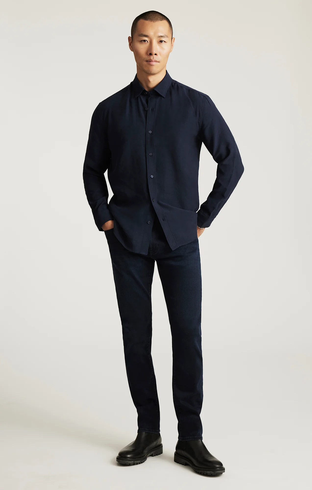 EDITION LONG SLEEVE BUTTON-UP SHIRT IN TOTAL ECLIPSE - Image 5