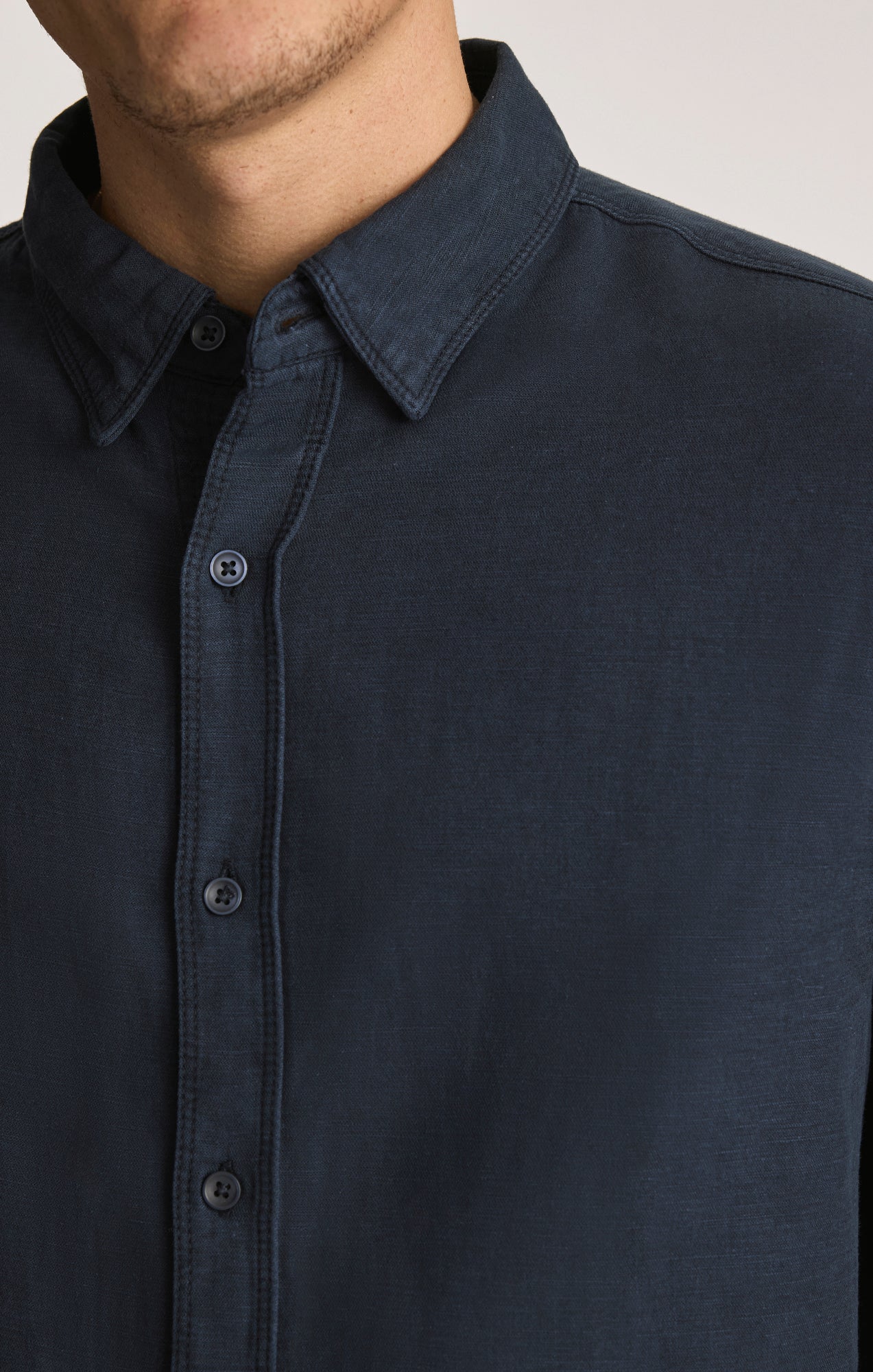 TENCEL™ BUTTON-UP SHIRT IN TOTAL ECLIPSE - Image 2