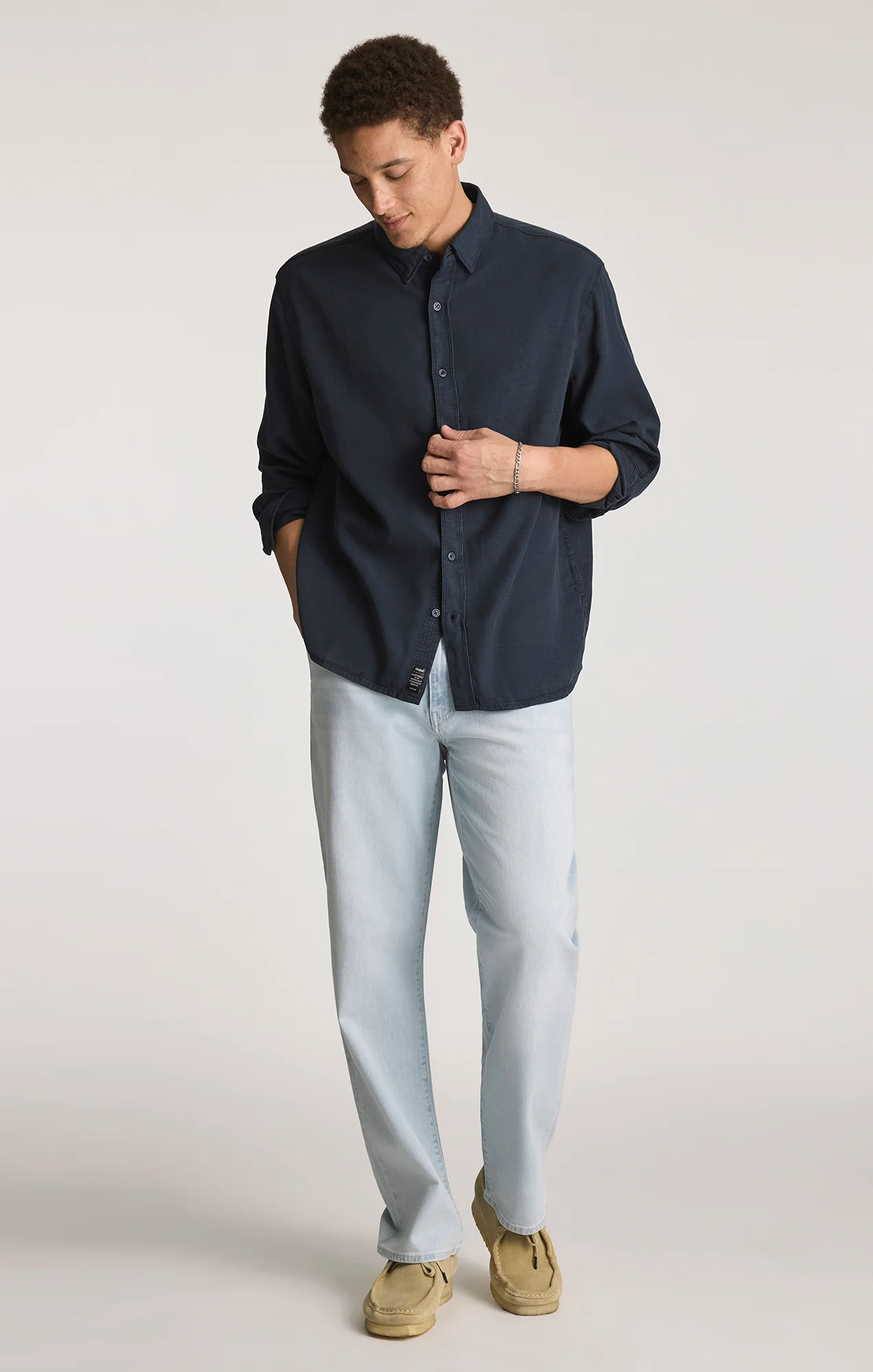 TENCEL™ BUTTON-UP SHIRT IN TOTAL ECLIPSE - Image 5