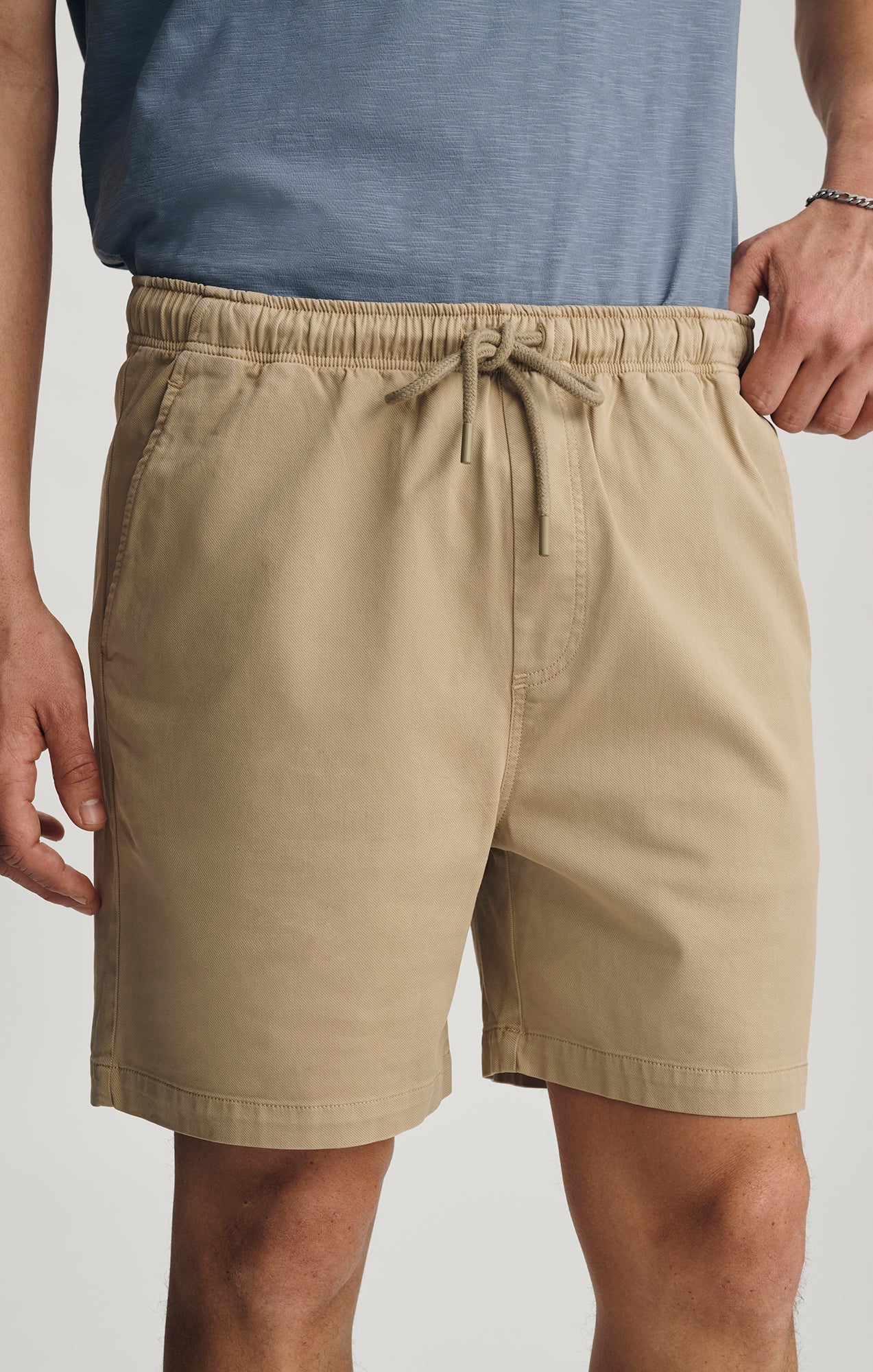 TENCEL™ DRAWSTRING 7" INSEAM SHORTS IN OLIVE GRAY - Image 5