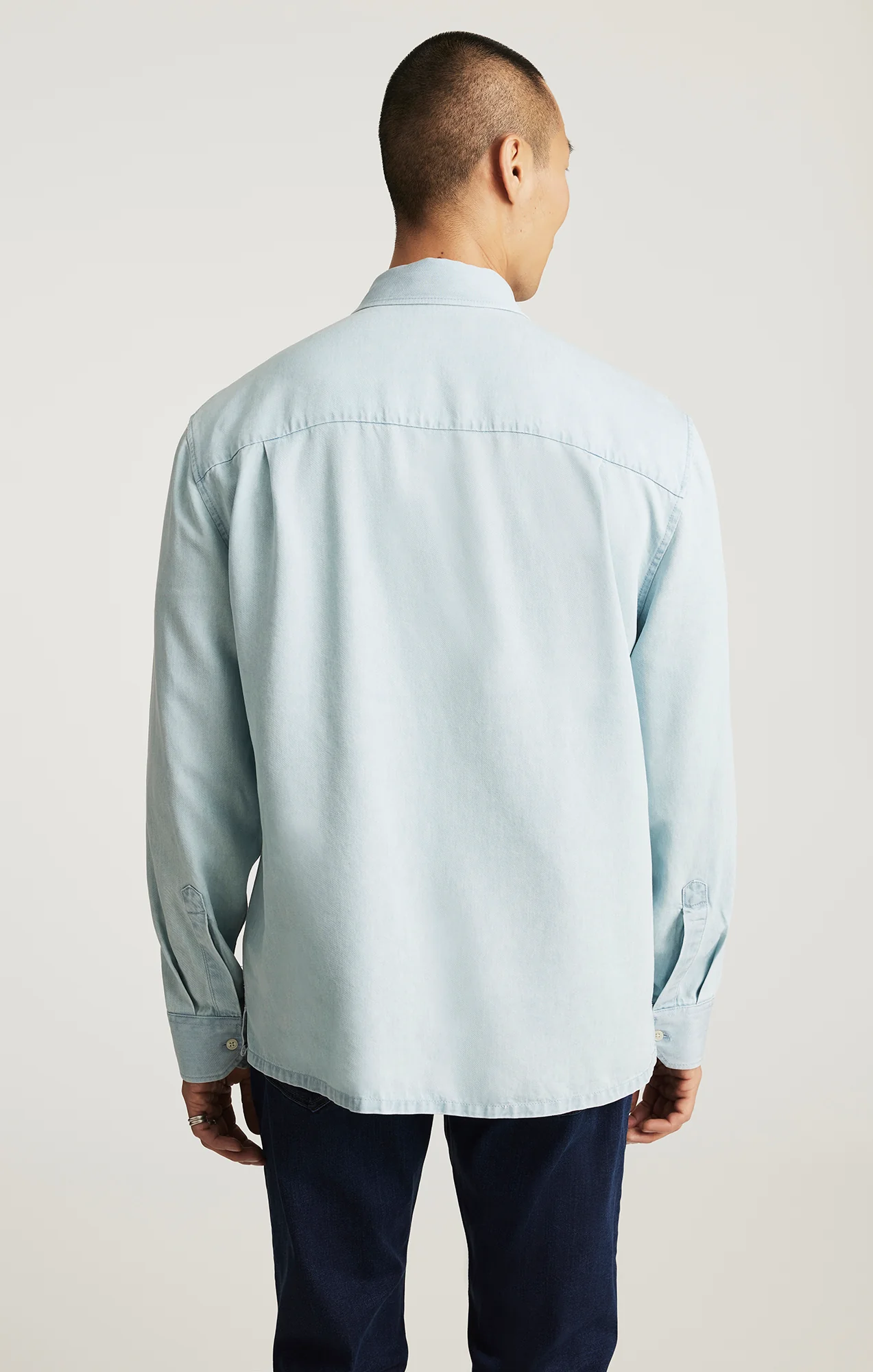 EDITION LONG SLEEVE BUTTON-UP SHIRT IN INDIGO - Image 3