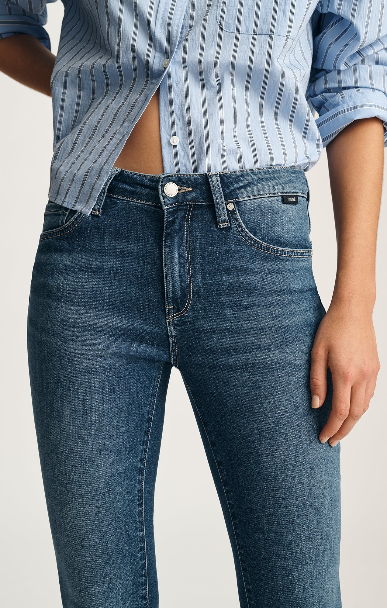 TESS SKINNY IN DARK BRUSHED FEATHER LUXE - Image 5