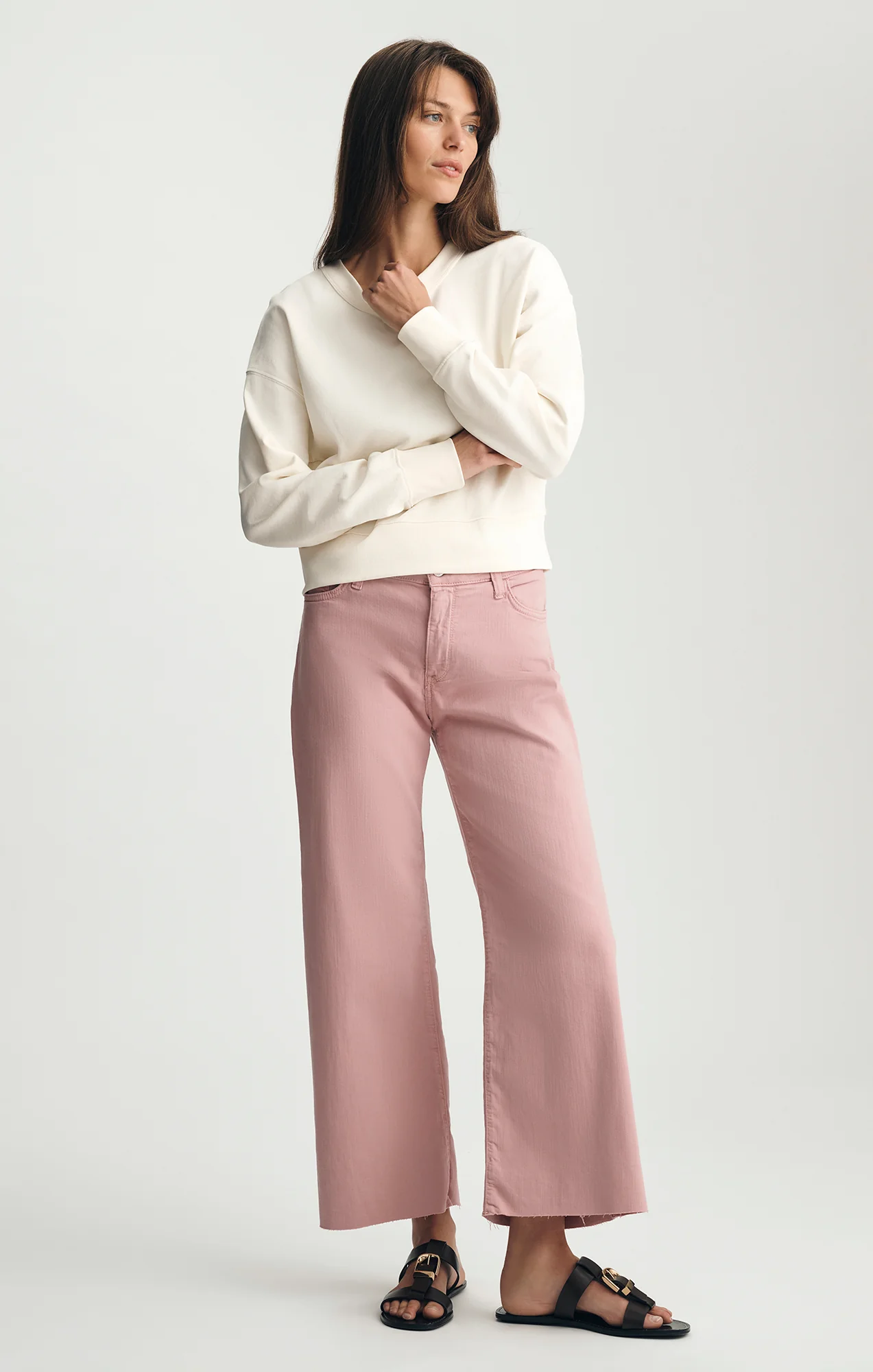 V-STITCH CREW NECK SWEATSHIRT IN WHISPER WHITE - Image 4