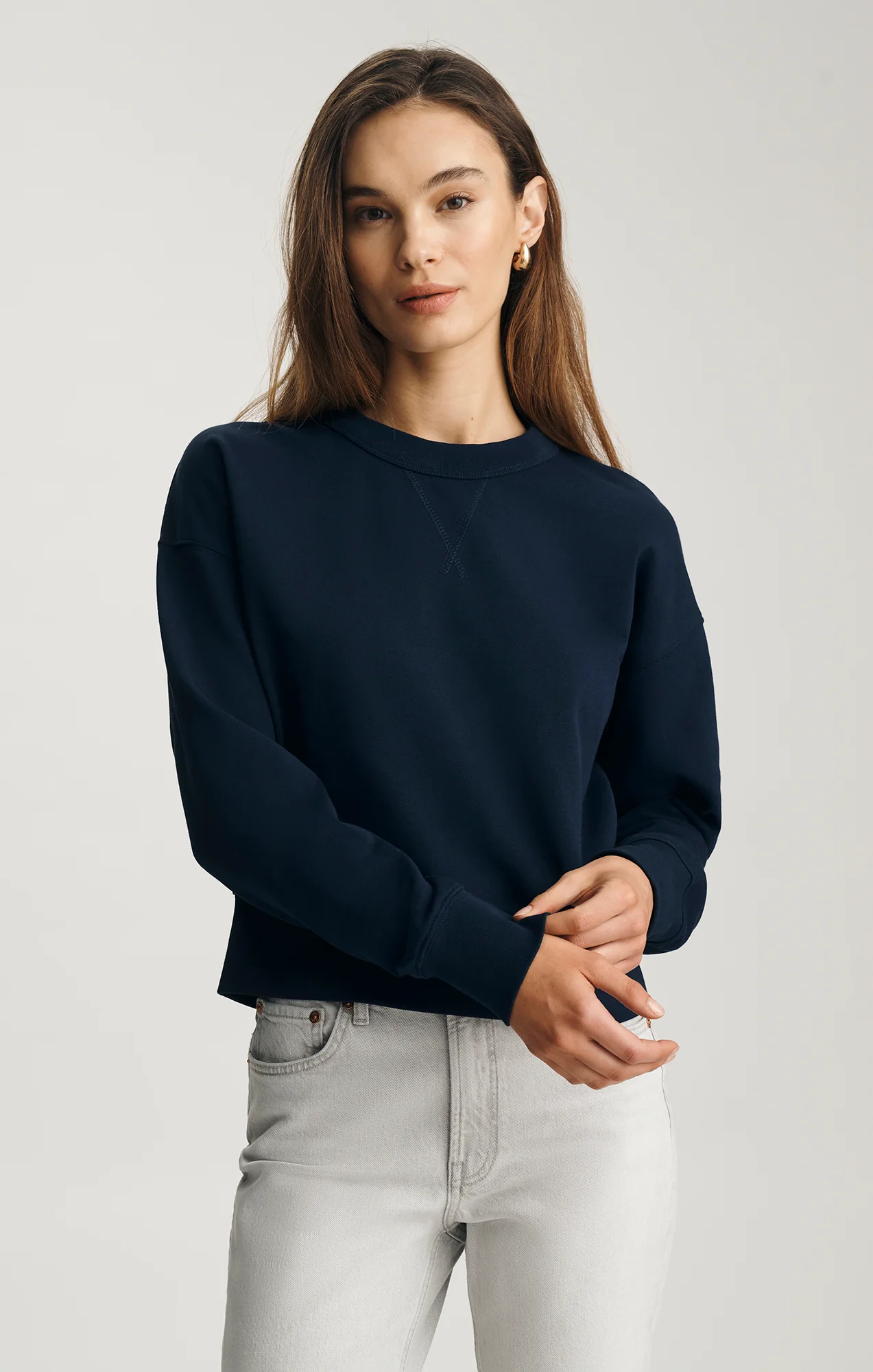 V-STITCH CREW NECK SWEATSHIRT IN BLACK IRIS