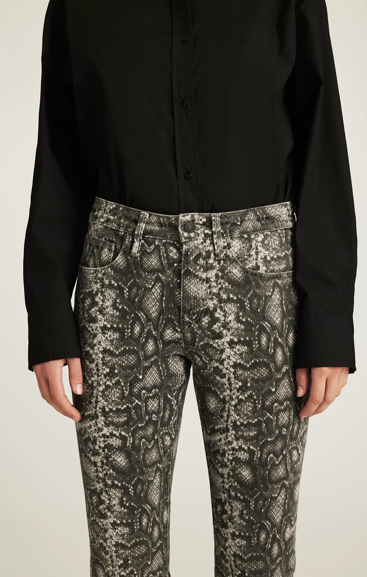 VICKY BOOTCUT IN SMOKE SNAKE DENIM - Image 5