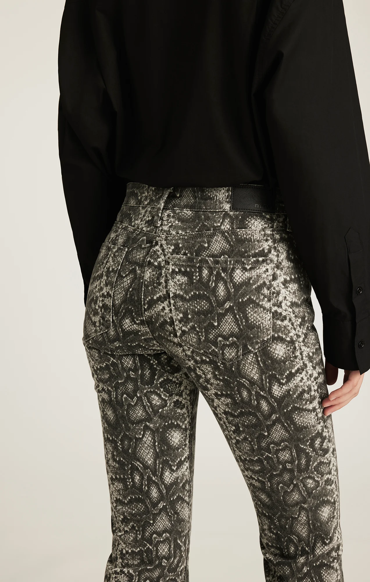 VICKY BOOTCUT IN SMOKE SNAKE DENIM - Image 6