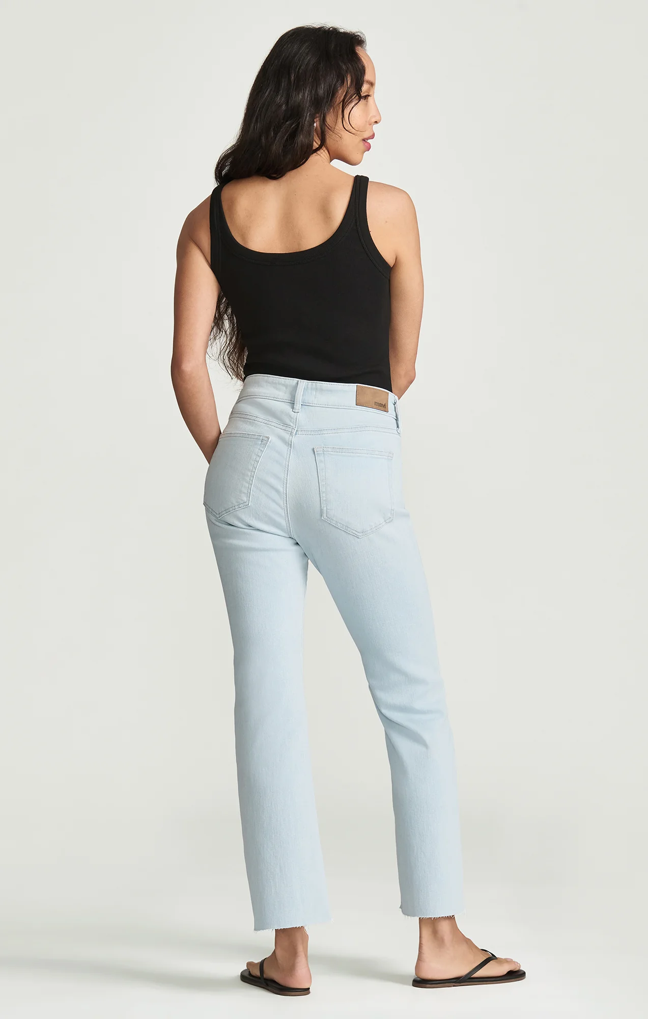 VICKY CROPPED BOOTCUT IN BLEACHED FLEX BLUE - Image 3