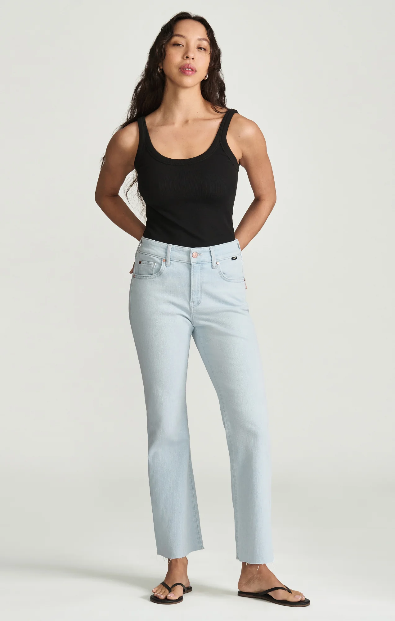VICKY CROPPED BOOTCUT IN BLEACHED FLEX BLUE - Image 4