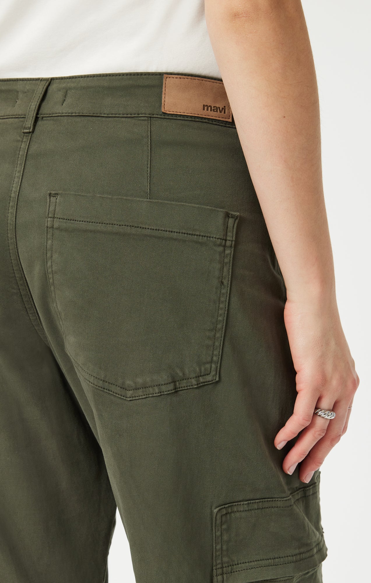 VINNIE BARREL CARGO IN IVY CASUAL TWILL - Image 6