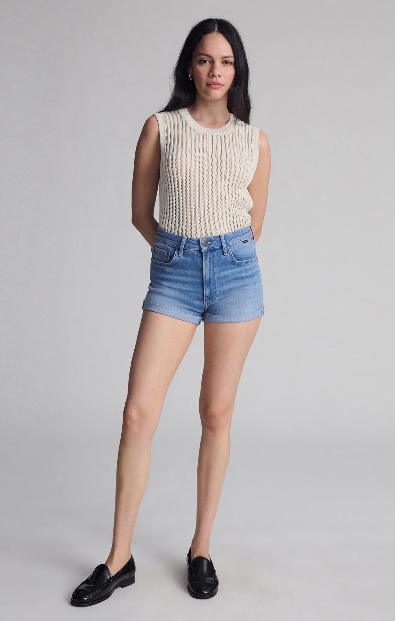 VIVIA CUFFED SHORTS IN LIGHT FLEX BLUE