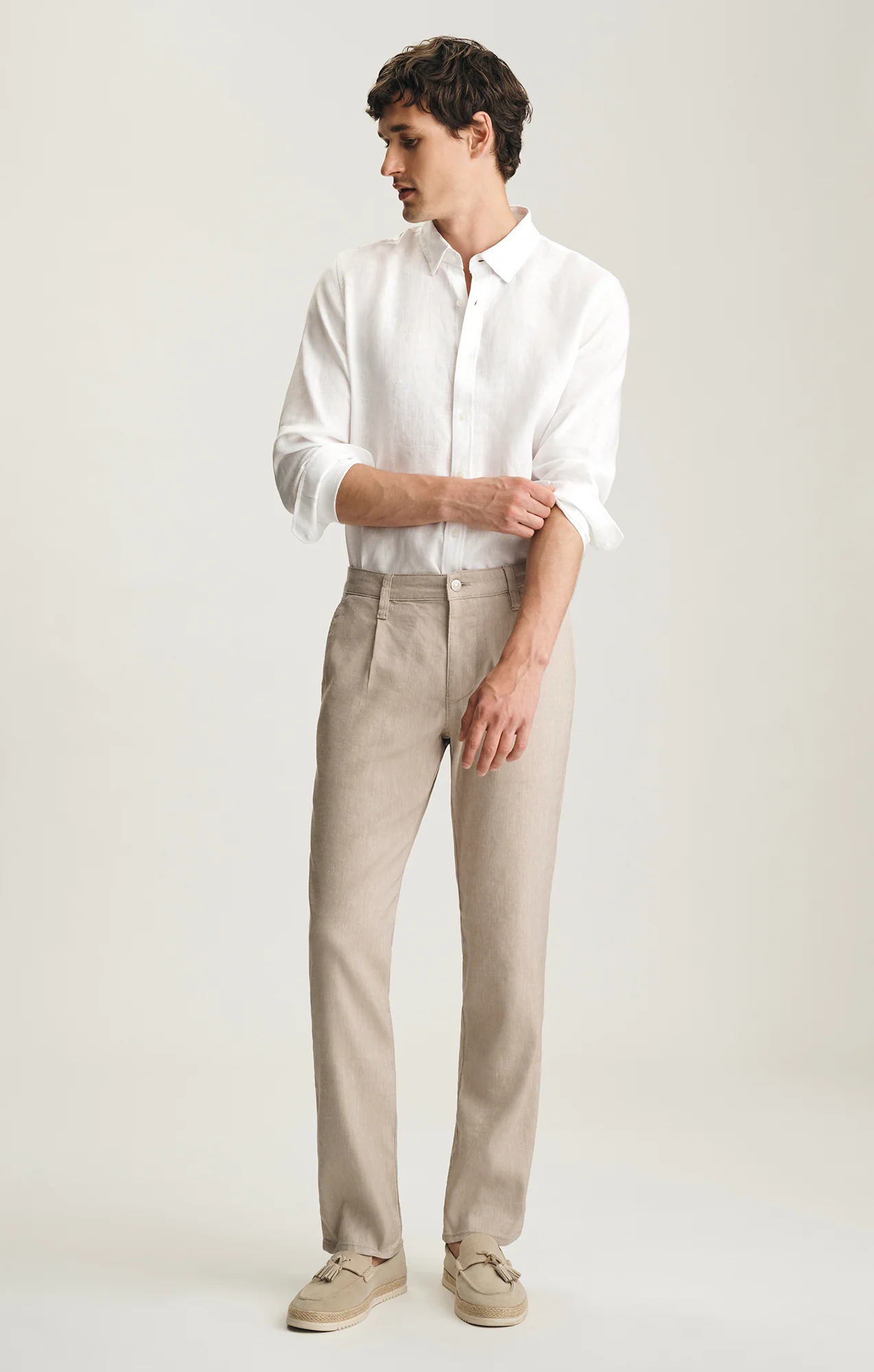 WILL PLEATED STRAIGHT CHINO IN COFFEE LINEN