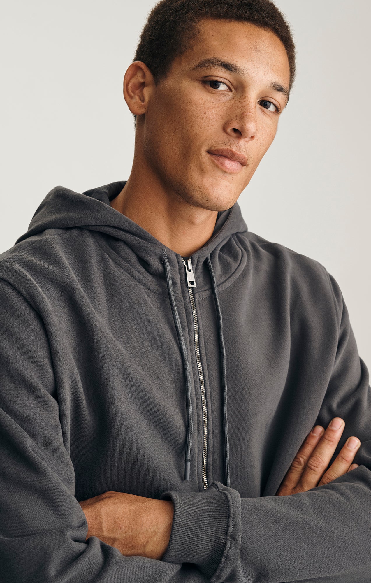 FULL ZIP HOODIE IN ASPHALT - Image 4